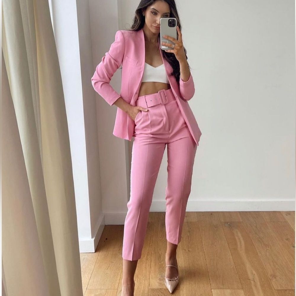 Cropped High-Waist Pink Belted Trousers